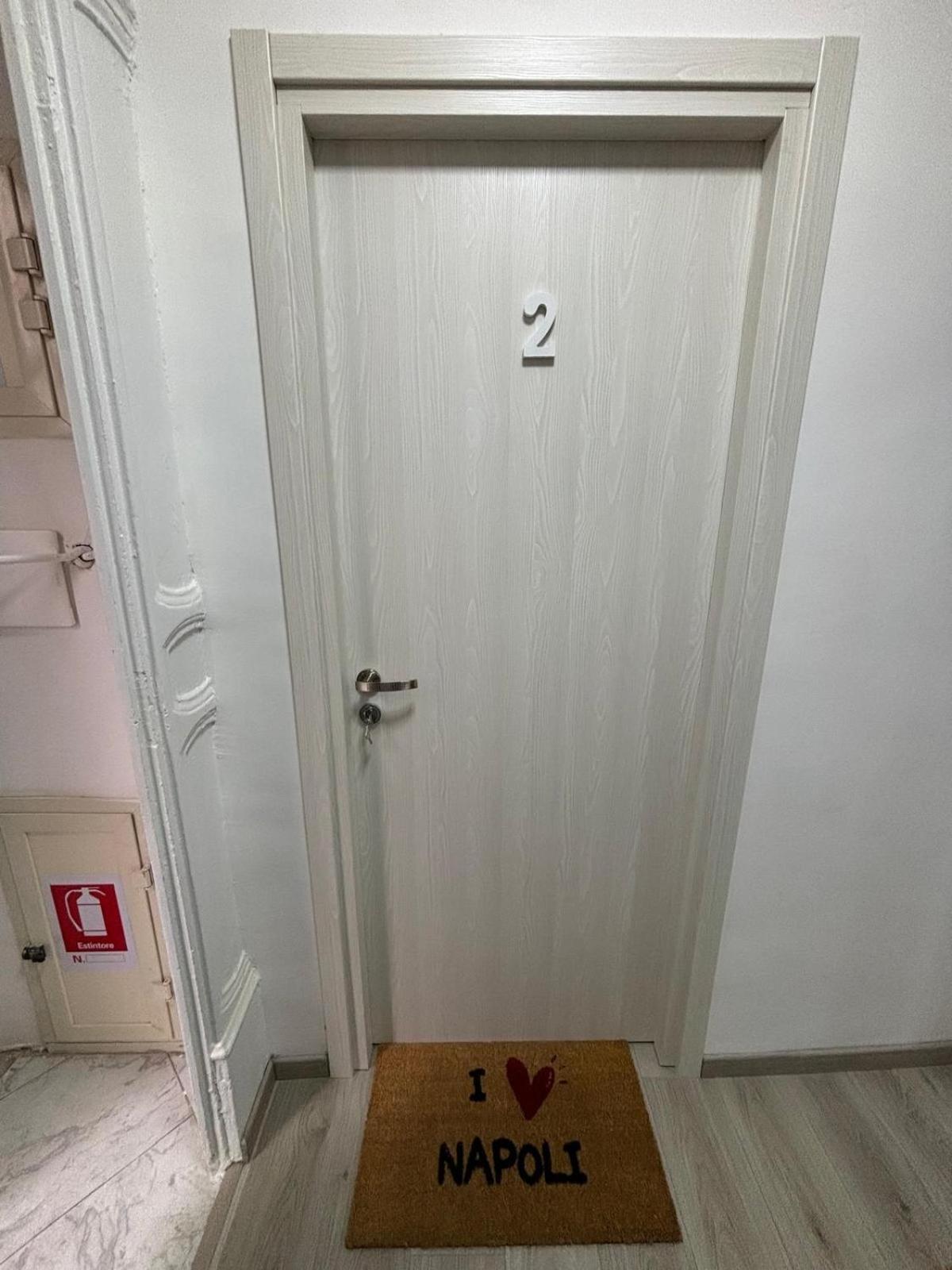 Na City Rooms Neapol Zewnętrze zdjęcie