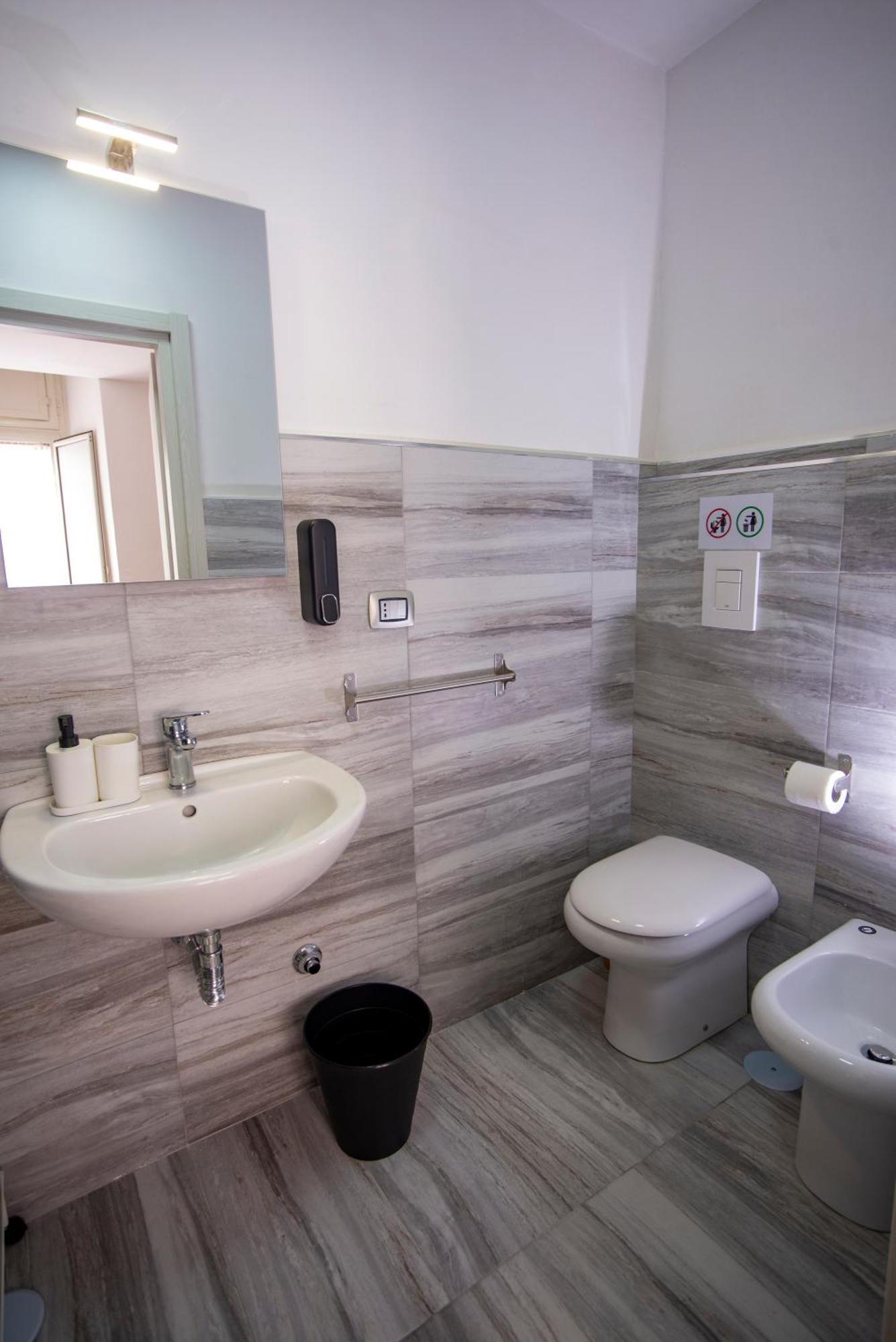 Na City Rooms Neapol Zewnętrze zdjęcie
